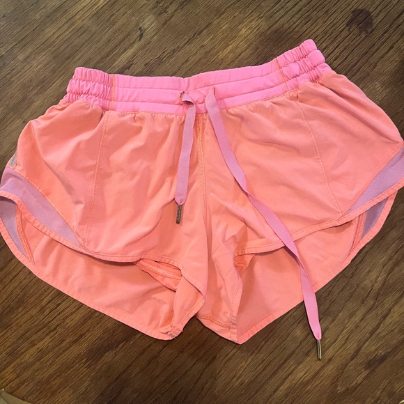 Lululemon shorts - Picture 1 of 3